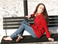 Feet - Valeria A - 2014-01-02 New barefoot experience