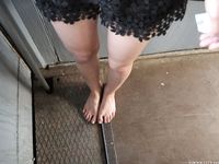 Feet - Valeria C - 2017-08-20 A barefoot trip