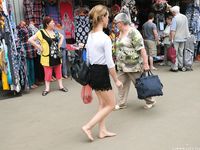 Feet - Valeria C - 2017-08-20 A barefoot trip