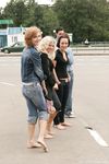 Feet - Valya + Ira + Jenya - 2006-12-25 Three barefoot girls