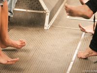 Feet - Valya + Ira + Jenya - 2006-12-25 Three barefoot girls