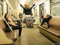 Feet - Valya + Ira + Jenya - 2006-12-25 Three barefoot girls