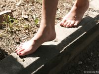 Feet - Valya - 2005-12-09 Sexy flexible feet in the city surroundings