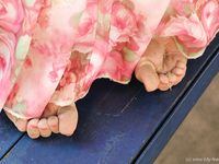 Feet - Valya - 2005-12-09 Sexy flexible feet in the city surroundings