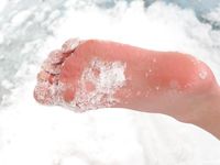 Feet - Valya - 2007-06-15 Hot feet and cold snow