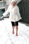 Feet - Valya - 2007-06-15 Hot feet and cold snow