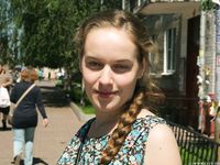 Feet - Valya A - 2016-02-28 A girl with plaited hair