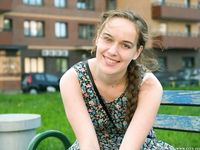 Feet - Valya A - 2016-02-28 A girl with plaited hair