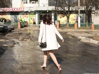 Feet - Vera - 2018-03-31 A spring barefoot stroll