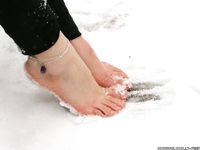 Feet - Victoria - 2013-06-12 Barefoot in deep fresh snow