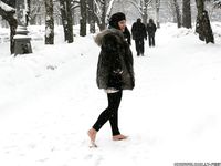 Feet - Victoria - 2013-06-12 Barefoot in deep fresh snow