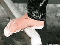 Feet - Victoria - 2013-06-12 Barefoot in deep fresh snow