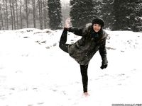 Feet - Victoria - 2013-06-12 Barefoot in deep fresh snow