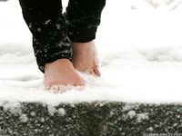 Feet - Victoria - 2013-06-12 Barefoot in deep fresh snow