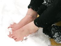 Feet - Victoria - 2013-06-12 Barefoot in deep fresh snow