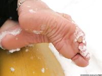 Feet - Victoria - 2013-06-12 Barefoot in deep fresh snow