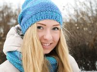 Feet - Victoria A - 2015-06-10 The first time on snow