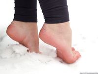 Feet - Victoria A - 2015-06-10 The first time on snow