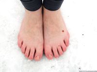 Feet - Victoria A - 2015-06-10 The first time on snow