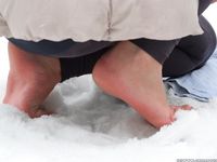 Feet - Victoria A - 2015-06-10 The first time on snow