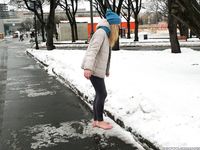 Feet - Victoria A - 2015-06-10 The first time on snow