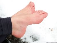 Feet - Victoria A - 2015-06-10 The first time on snow