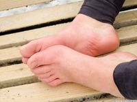 Feet - Victoria A - 2015-06-10 The first time on snow