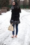 Feet - Victoria B - 2016-07-29 Barefoot in the snowy street