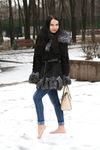 Feet - Victoria B - 2016-07-29 Barefoot in the snowy street