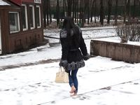 Feet - Victoria B - 2016-07-29 Barefoot in the snowy street