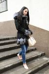 Feet - Victoria B - 2016-07-29 Barefoot in the snowy street