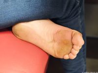 Feet - Victoria B - 2016-07-29 Barefoot in the snowy street