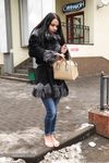 Feet - Victoria B - 2016-07-29 Barefoot in the snowy street