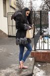 Feet - Victoria B - 2016-07-29 Barefoot in the snowy street