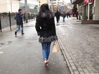 Feet - Victoria B - 2016-07-29 Barefoot in the snowy street