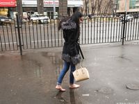 Feet - Victoria B - 2016-07-29 Barefoot in the snowy street