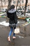 Feet - Victoria B - 2016-07-29 Barefoot in the snowy street