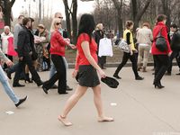 Feet - Vika - 2012-04-25 The first barefoot walk in 2012