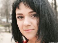 Feet - Vika - 2012-04-25 The first barefoot walk in 2012