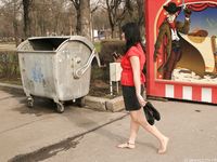 Feet - Vika - 2012-04-25 The first barefoot walk in 2012