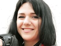 Feet - Vika - 2012-04-25 The first barefoot walk in 2012