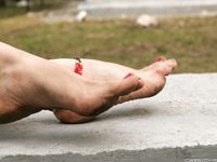 Feet - Vika - 2012-04-25 The first barefoot walk in 2012