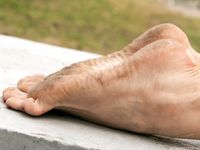 Feet - Vika - 2012-04-25 The first barefoot walk in 2012