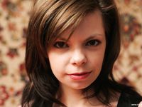 Feet - Viktoria - 2007-07-29 Barefoot home cleaning, spring slush and tender feet