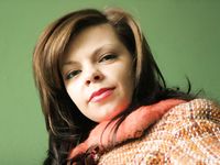 Feet - Viktoria - 2007-07-29 Barefoot home cleaning, spring slush and tender feet