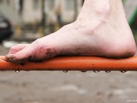 Feet - Viktoria - 2007-07-29 Barefoot home cleaning, spring slush and tender feet