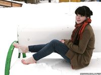 Feet - Yana - 2011-08-11 Snow and ice