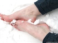 Feet - Yana - 2011-08-11 Snow and ice