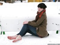 Feet - Yana - 2011-08-11 Snow and ice