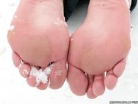 Feet - Yana - 2011-08-11 Snow and ice